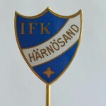 Fussball Anstecknadel IFK Härnösand Schweden...