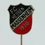 Fussball Anstecknadel FC Hessen Massenheim 1930 FV Hessen Kreis Friedberg