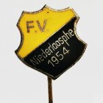 Fussball Anstecknadel FV Niederlaasphe 1954 FV Westfalen Kreis Siegen
